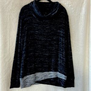 XL Super SOFT 🐇 Black Sweater - with stretch!